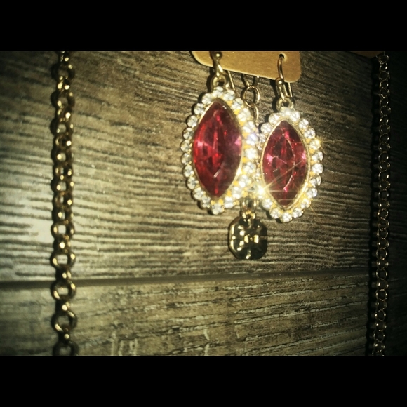 Monet Gold Social Necklace w/Matching Earrings NWT - Picture 15 of 16